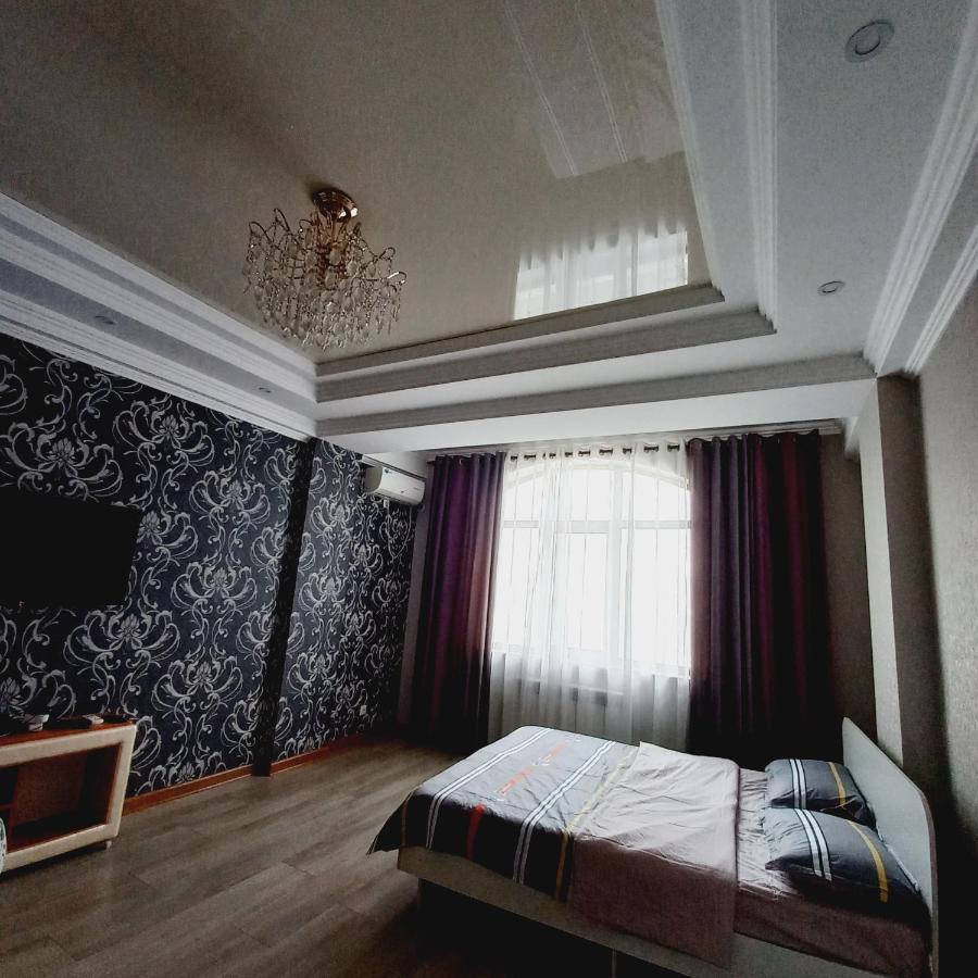 879 Apartment In บิชเคก ภายนอก รูปภาพ