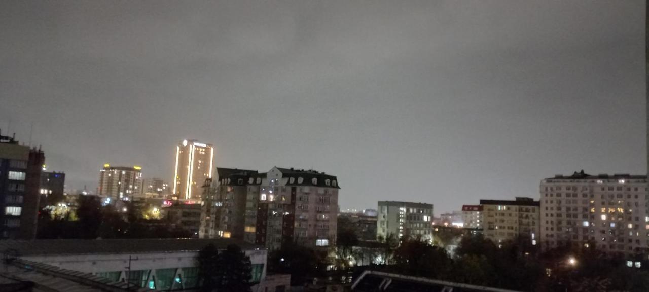 879 Apartment In บิชเคก ภายนอก รูปภาพ